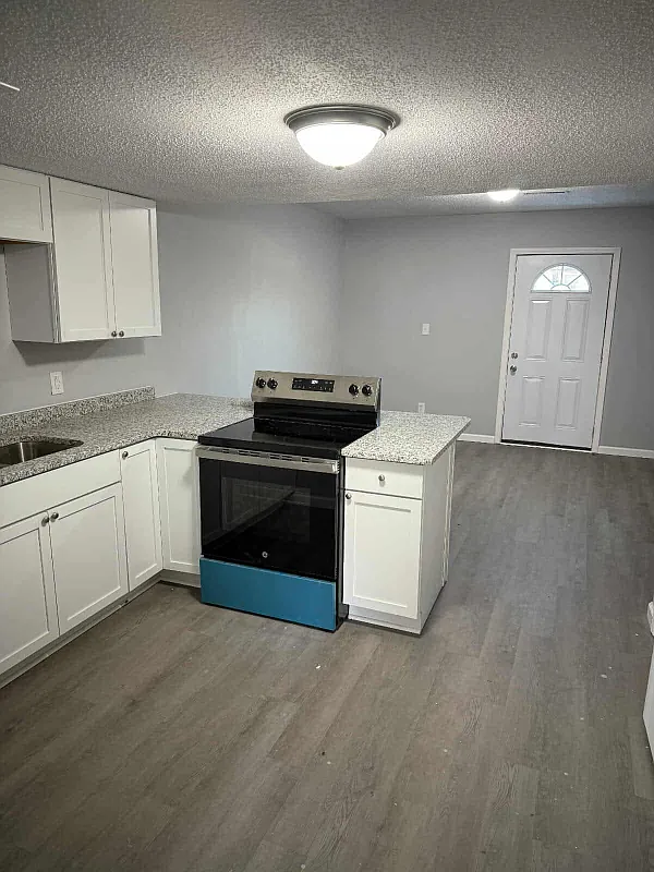 2 bed, $975 — Photo 3