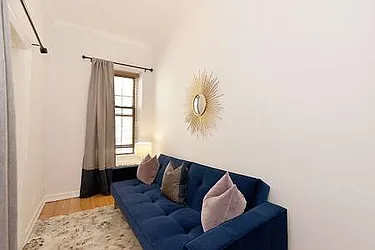 Rented by Domus Realty