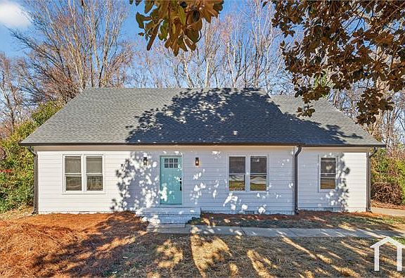4th image of 3316 Fairhaven Rd