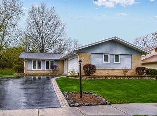 23002 Lakeshore Dr, Richton Park, IL 60471