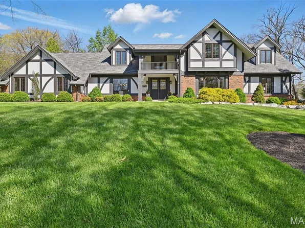 13637 Armstead Dr, Saint Louis, MO 63131