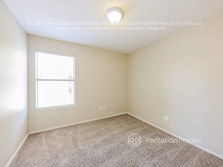 12910 W Holly St — Photo 12