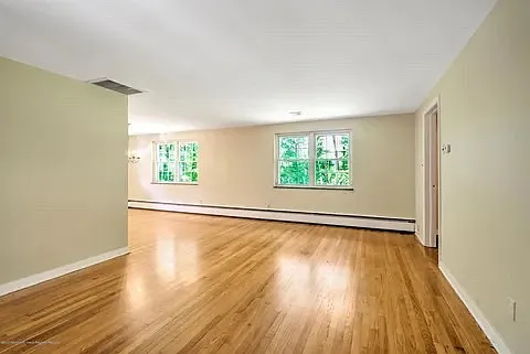 3 bed, 2.5 bath, 2675 sqft, $4,950 — Photo 1