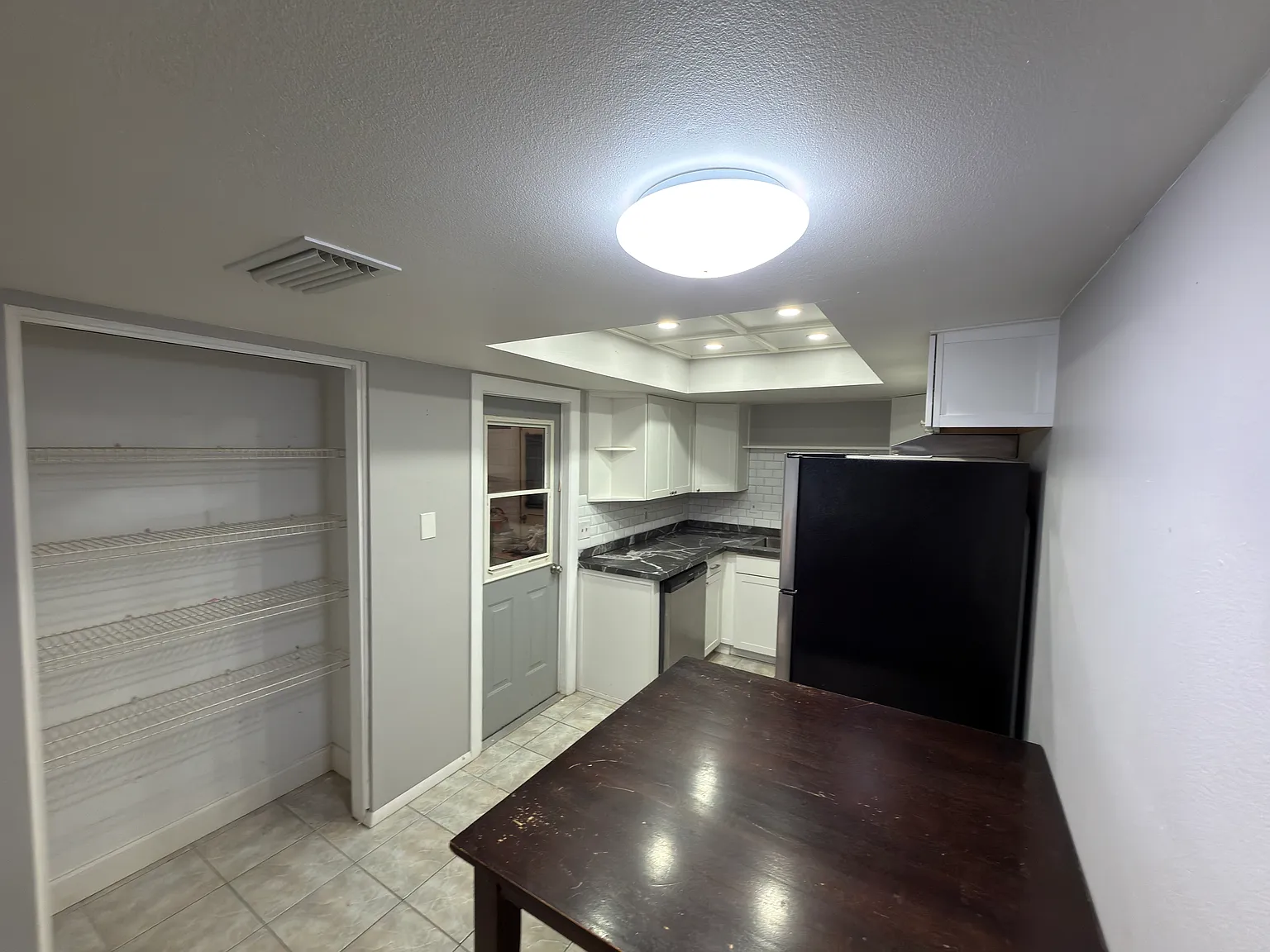 2 bed, 1027 sqft, $2,000 — Photo 4