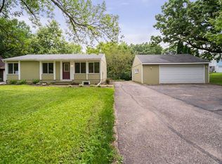 112506 Washington Ln, Chaska, MN 55318