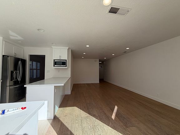 5th image of 6346 Hansen Dr