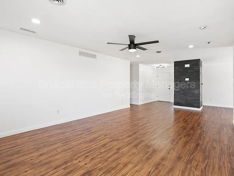 11004 Collinwood Dr — Photo 7