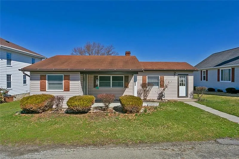 103 Randolf St photo 1