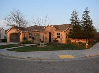 1021 Simonian Ave, Fowler, CA 93625