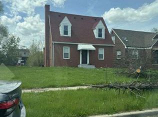 408 Taft Pl, Gary, IN 46404