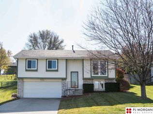 12941 Crown Point Ave, Omaha, NE 68164