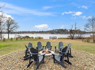 21820 Royal Forest Dr, Frankston, TX 75763