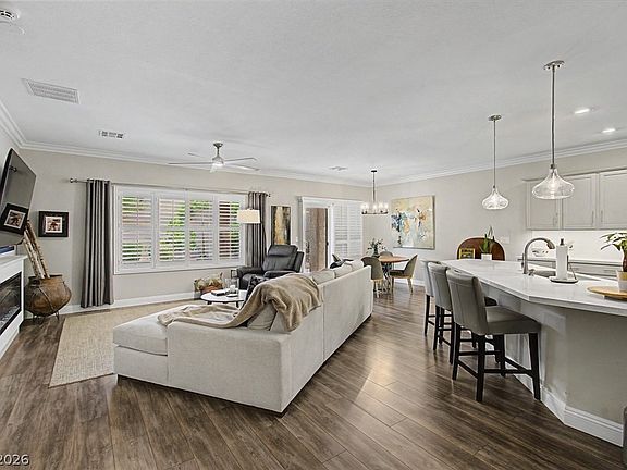 3rd image of 2096 Mountain City St