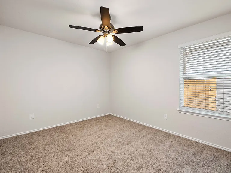 2881 Brogan Crk — Photo 15