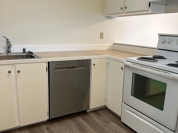 3rd image of 12744 NE 116th St #K25