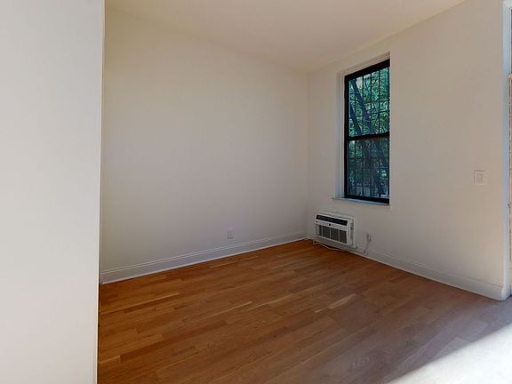 4th image of 224 E 81st St APT 1C