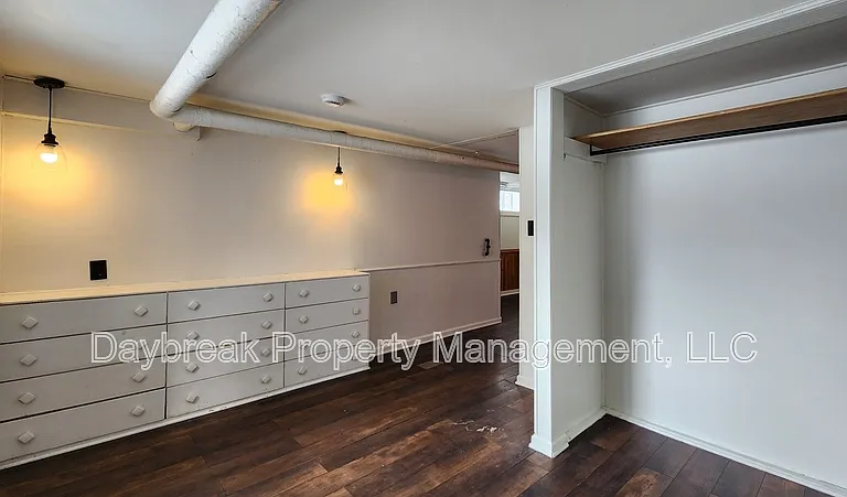 1121 2nd Ave S #5 — Photo 3