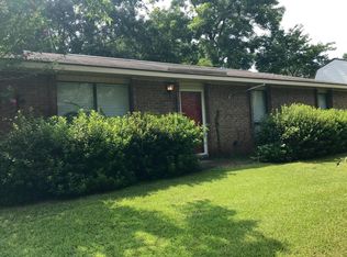 1593 Glenn St, Alexander City, AL 35010