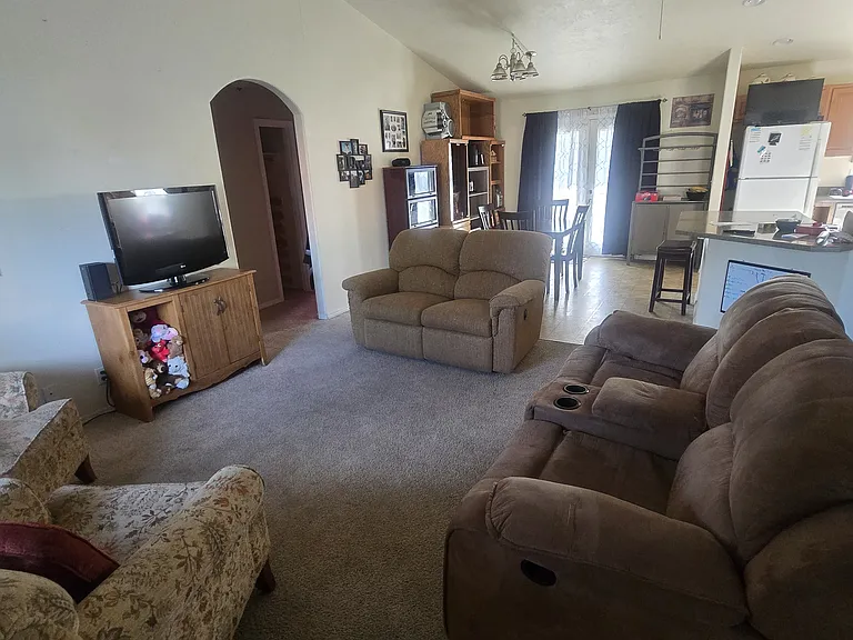 425 N 12 E — Photo 10