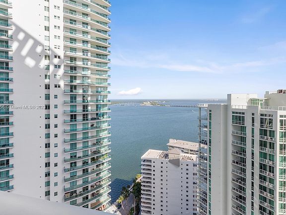 2nd image of 1300 Brickell Bay Dr APT 2905