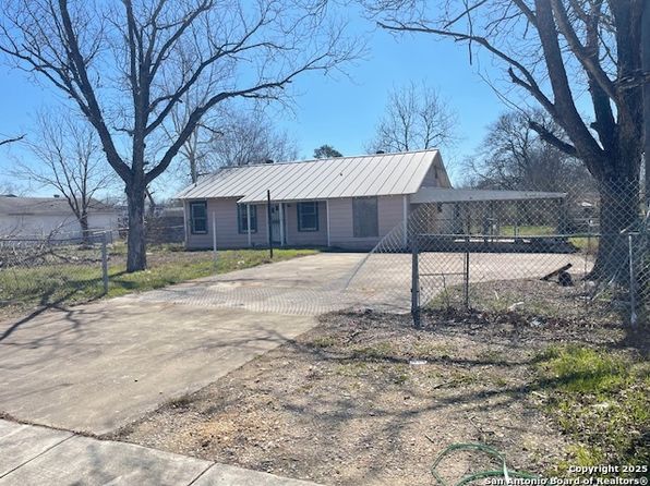 4110 N Hein, San Antonio, TX 78220