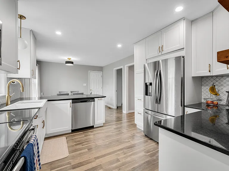 10136 Bon Air Crest Dr — Photo 42