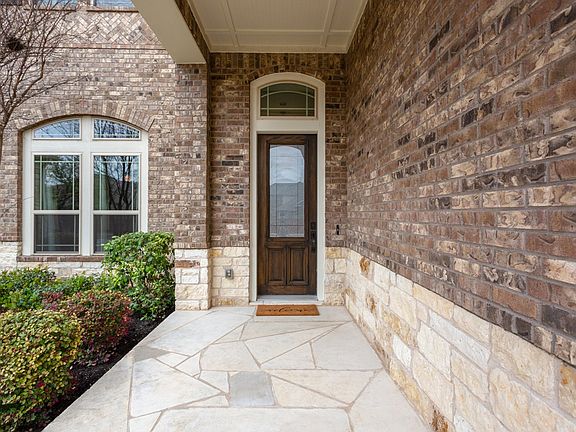 4th image of 3024 Oak Vista Ln