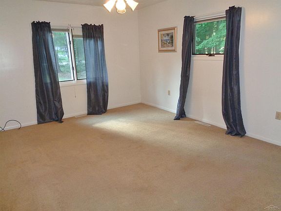 4th image of 3461 Johann Dr