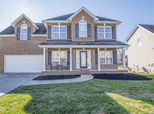 4709 Dawn Oaks Ln, Knoxville, TN 37918