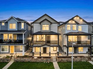 16697 16th Ave #101, Surrey, BC V4A 1M7