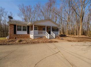5857 Manchester Ave NW, North Lawrence, OH 44666