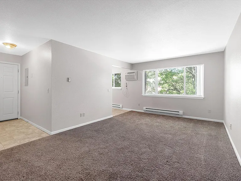 515 & 516 Maple St — Photo 7