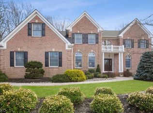 40 Canterbury Rd, Denville, NJ 07834