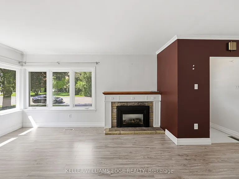 21 Sheridan Ln — Photo 3