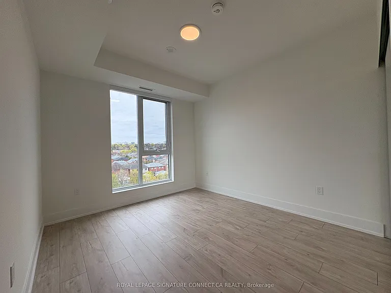 858 Dupont St #607 — Photo 8