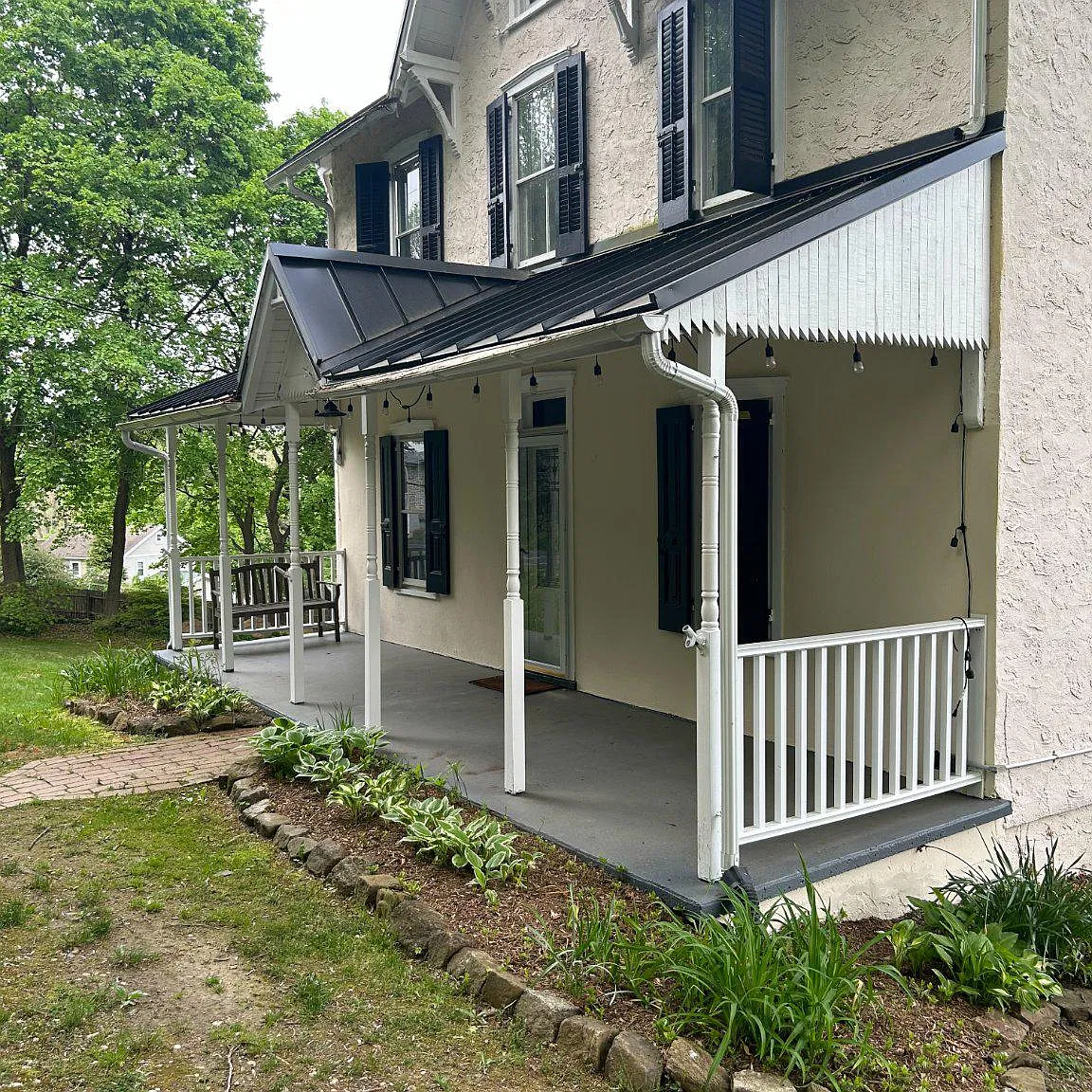 3 bed, 2.5 bath, 2139 sqft, $3,600 — Photo 1