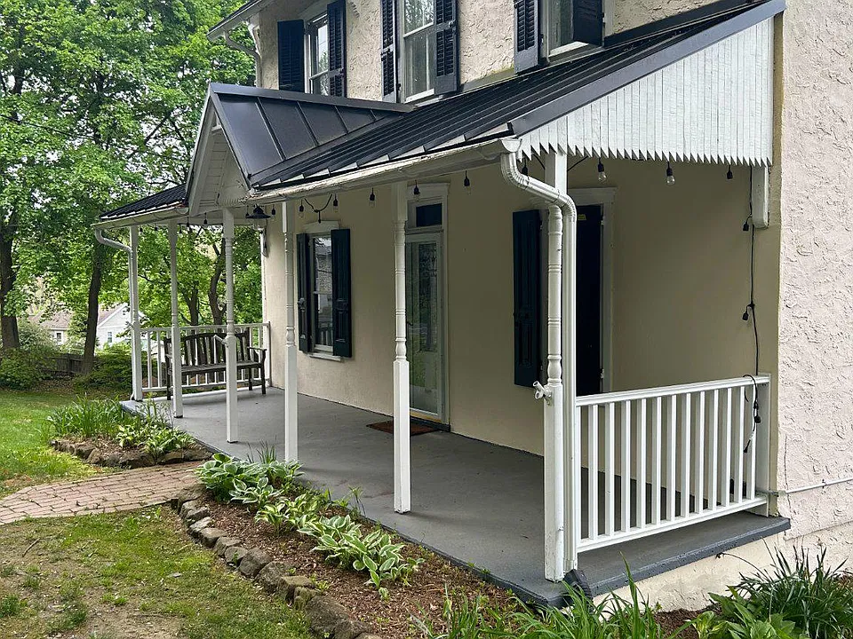 1830 Fairview Rd