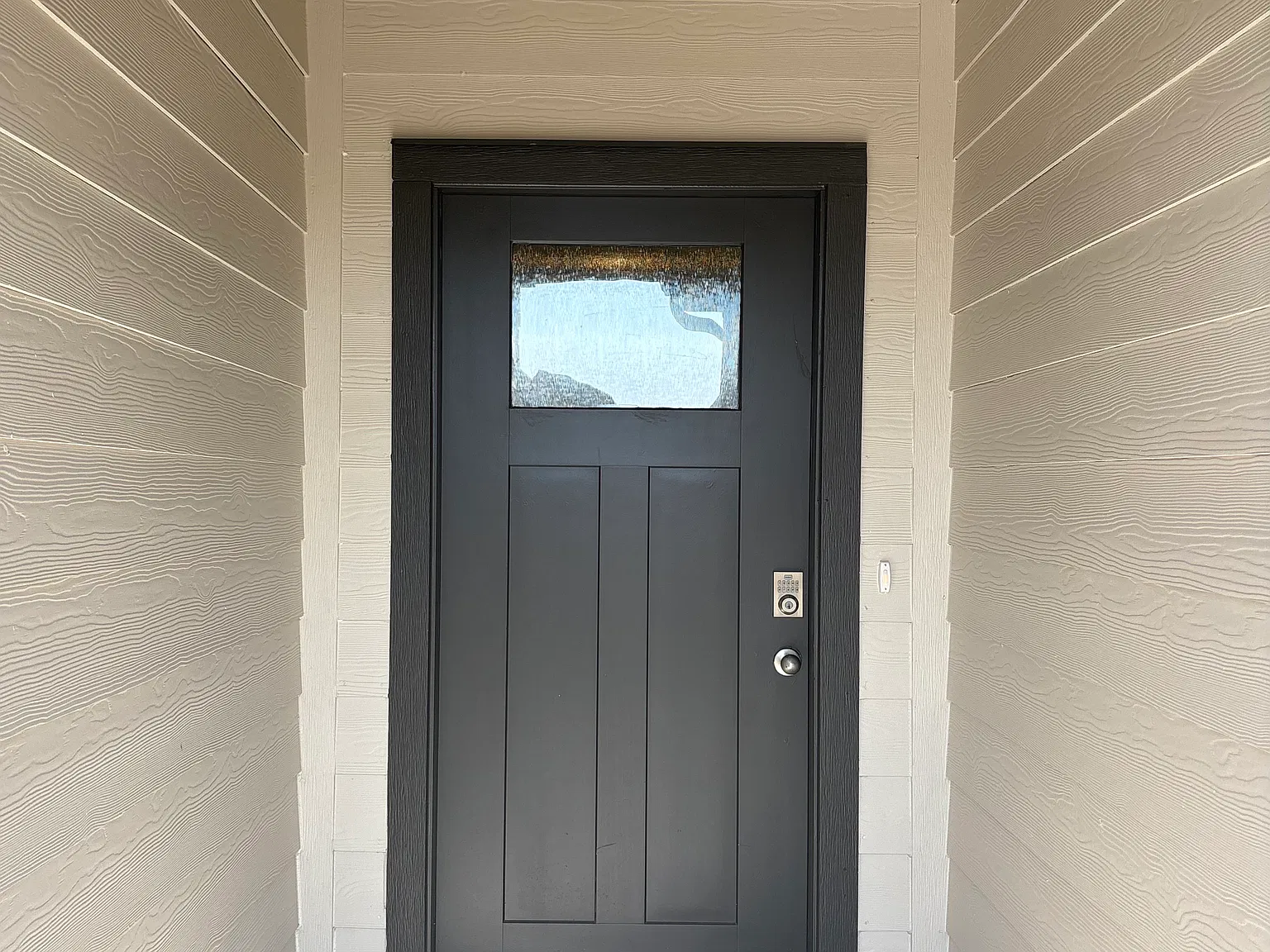 4 bed, 2199 sqft, $2,650 — Photo 2