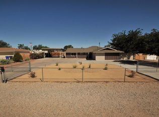 13208 Yakima Rd, Apple Valley, CA 92308