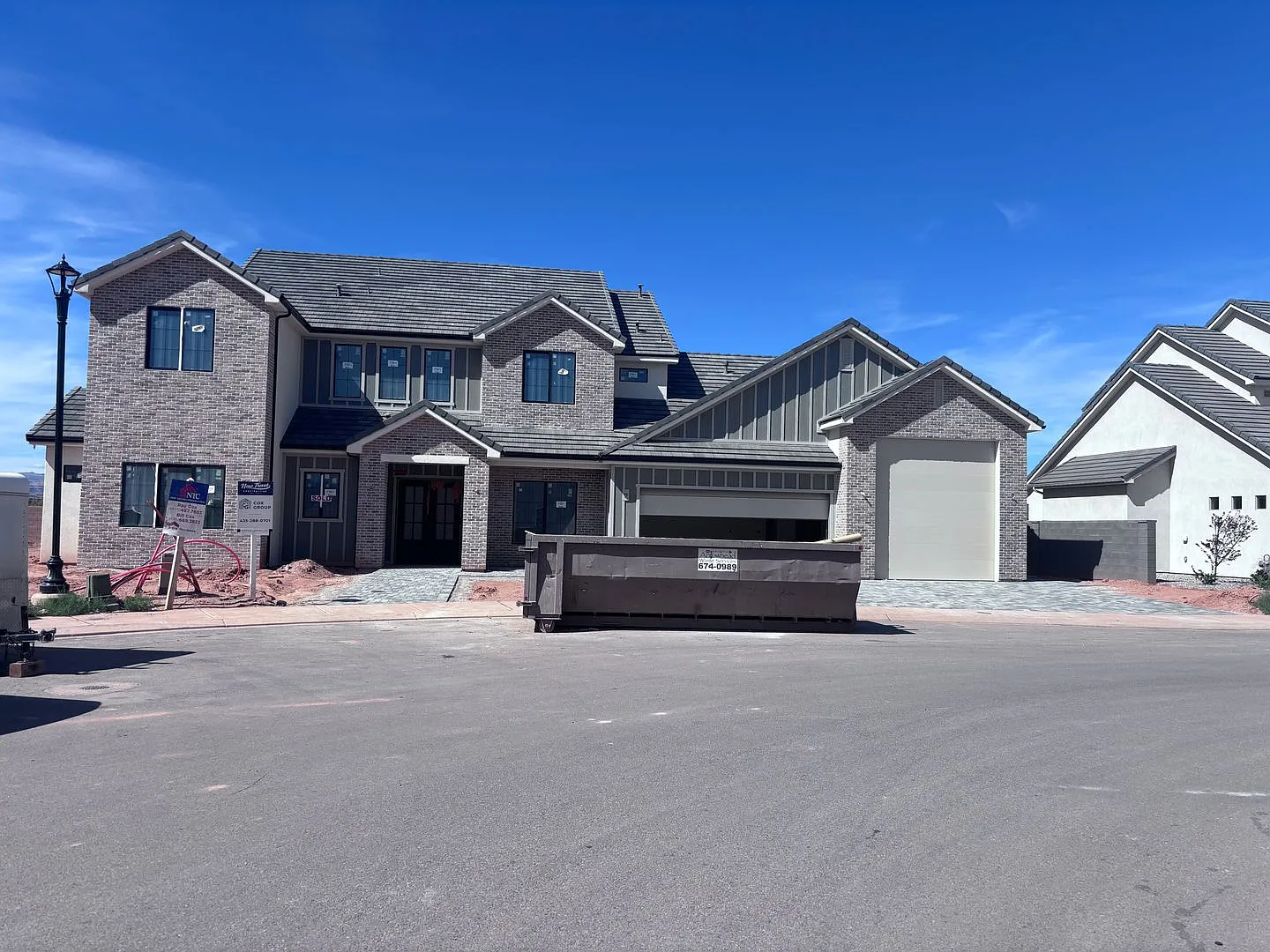 Gorgeous New Trend 2 Story with 6 bedrooms and 5 bathrooms — Photo 1