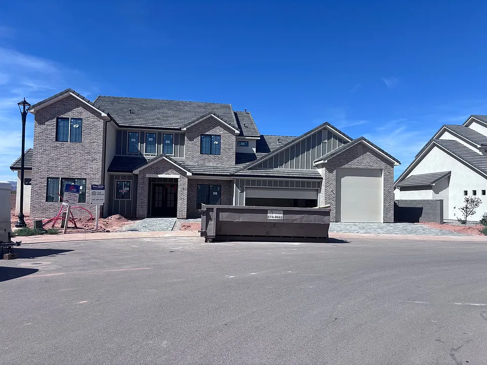 329 E Climber Wharf Ln