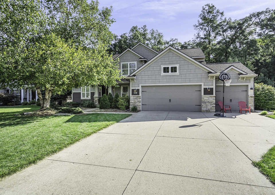 1st image of 3710 Atwater Hills Ct NE