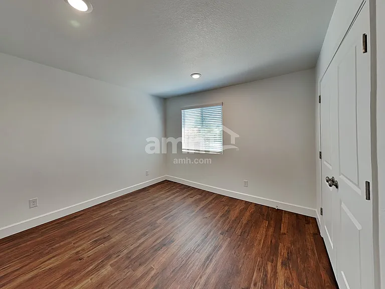 4215 W Saint Charles Ave — Photo 14