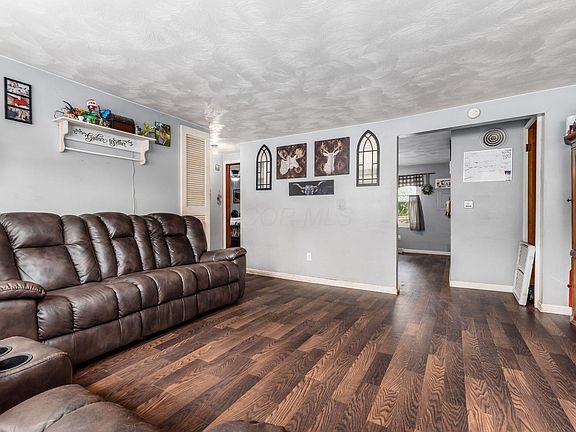 5th image of 405-407 N Granville St