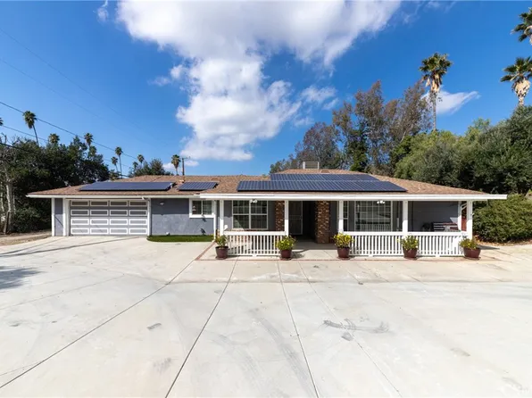 1009 E Cypress Ave, Redlands, CA 92374