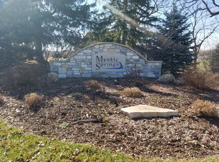 540 Lake Park Dr, Valparaiso, IN 46385