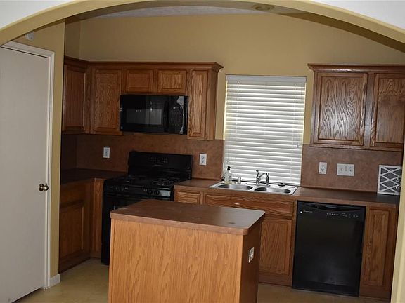 4th image of 6722 Enchanted Crest Dr