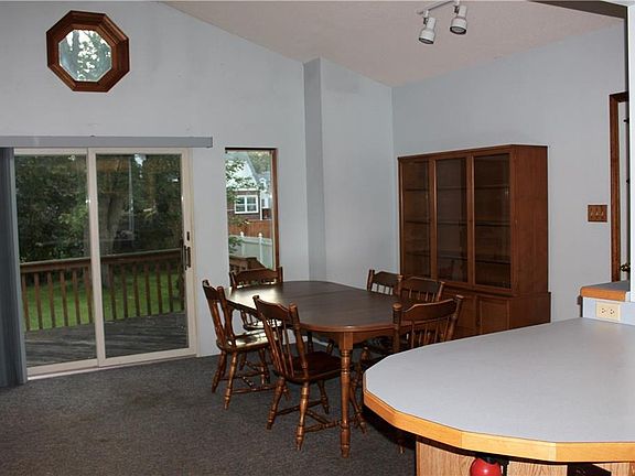 4th image of 3458 Wallace Dr