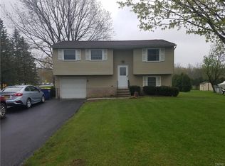 101 Farmingdale Rd, Camillus, NY 13031
