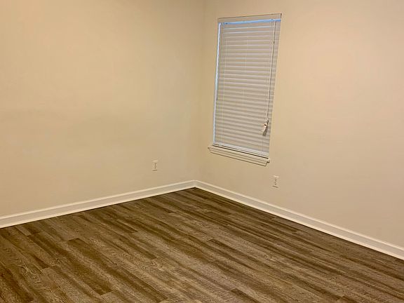 5th image of 765 State Highway Z APT 2